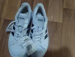 Basket Adidas Original Pointure 38 à Le Bardo