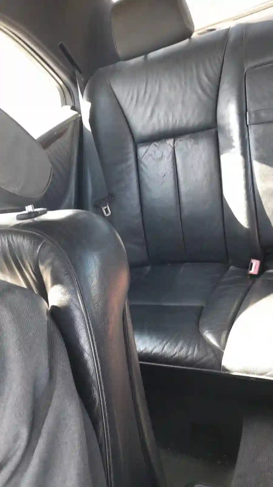 Mercedes W210 E250d Elegance Première Main à Cite Oplympique
