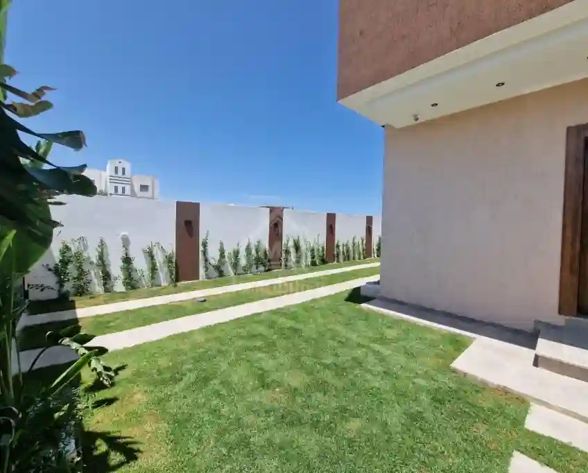 Un Duplex s+5 Avec Piscine à Hammamet sud à Vendre 51355351 - Vue 2