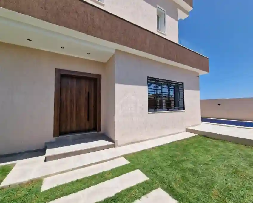 Un Duplex s+5 Avec Piscine à Hammamet sud à Vendre 51355351 - Vue 4