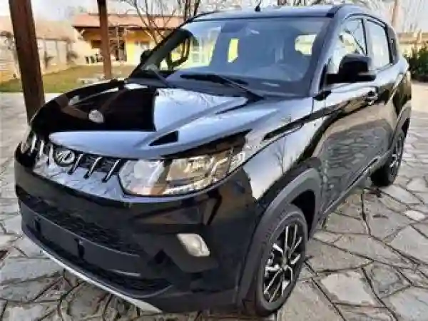 Kuv100 k8 Toute Neuve de Très Faible Kilométrage - Vue 2