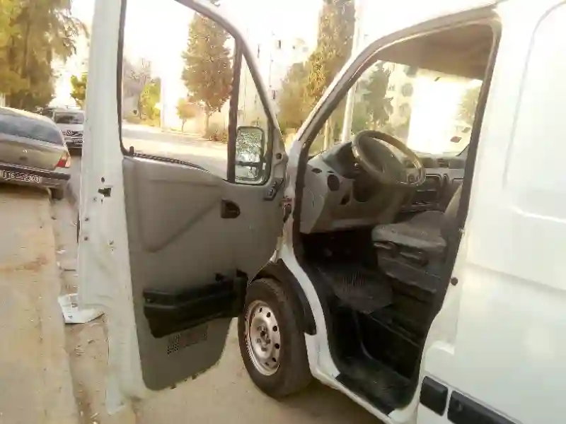 Renault Master 2 Année 2002 A Vendre - Vue 2