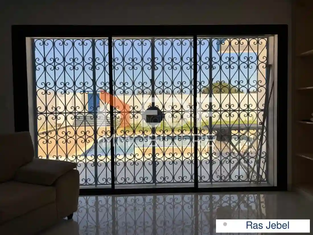 A Louer Villa S3 Pied Dans L'eau à Ras Jebel - Vue 2