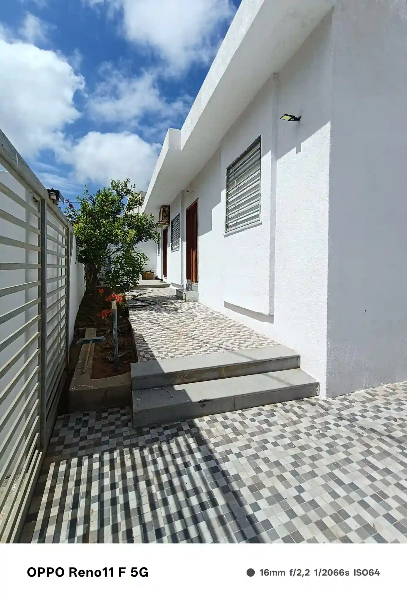 Une Maison Indépendante Plage Elhaouaria à Cite Touristique - Vue 3