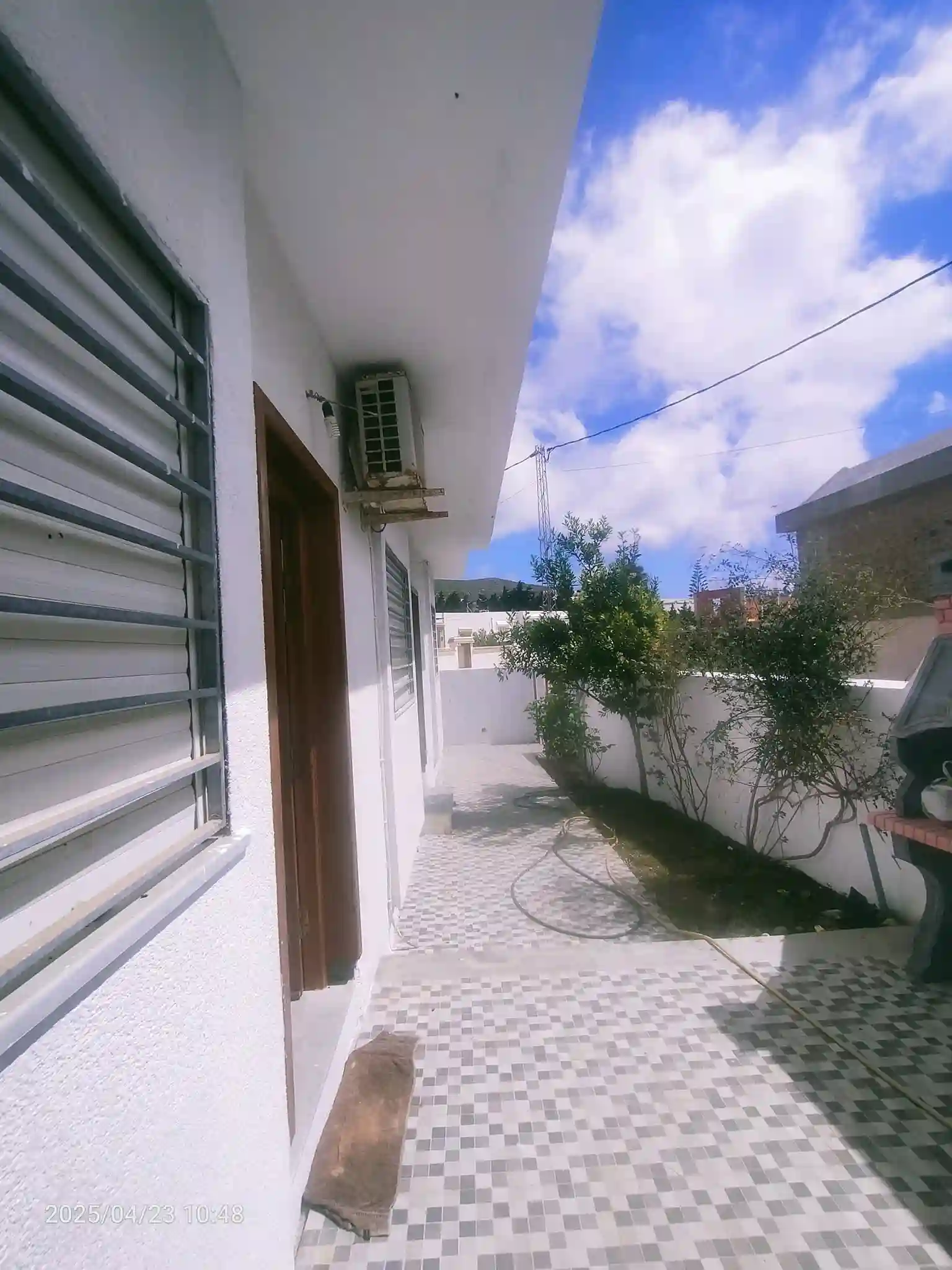 Une Maison Indépendante Plage Elhaouaria à Cite Touristique - Vue 4