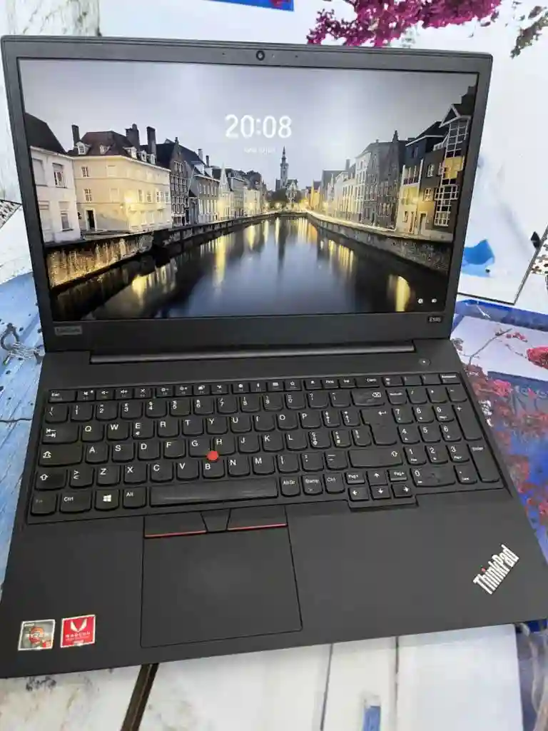 Pc Thinkpad 16 Ram _512 SSD ⚡amd Radeon Ryzen 5 🔝 Gamme Pro - Vue 2