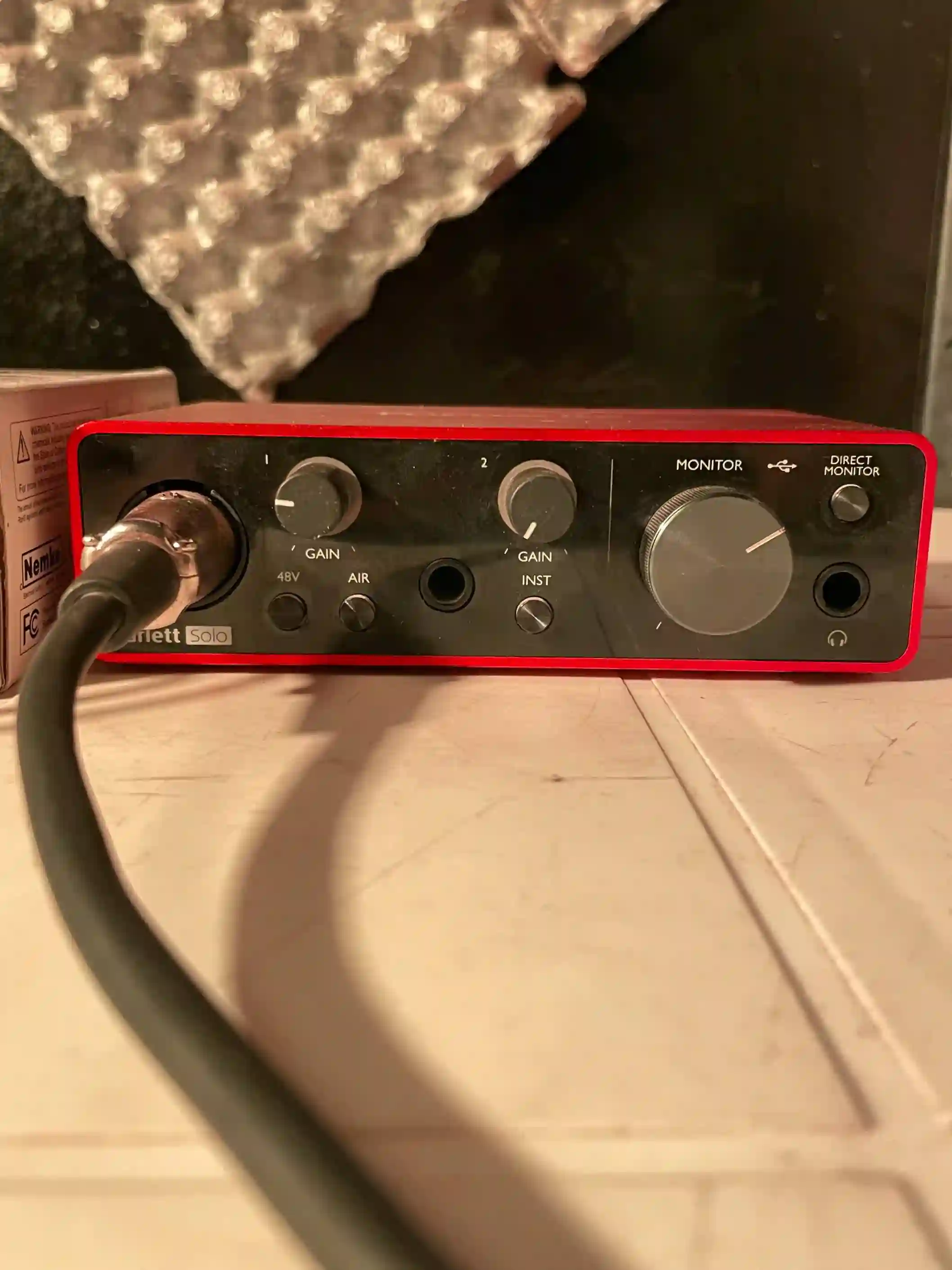 Rode NT1 + Sheild + Scarlett3 Solo + AKG