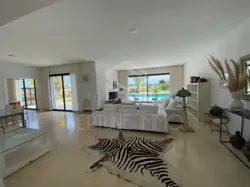A Louer Villa Avec Piscine à Gammarth