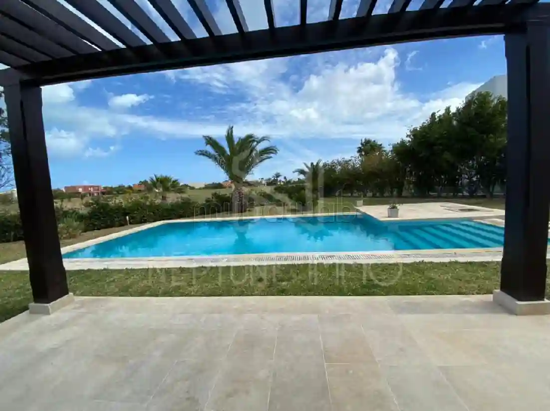 A Louer Villa Avec Piscine à Gammarth - Vue 1