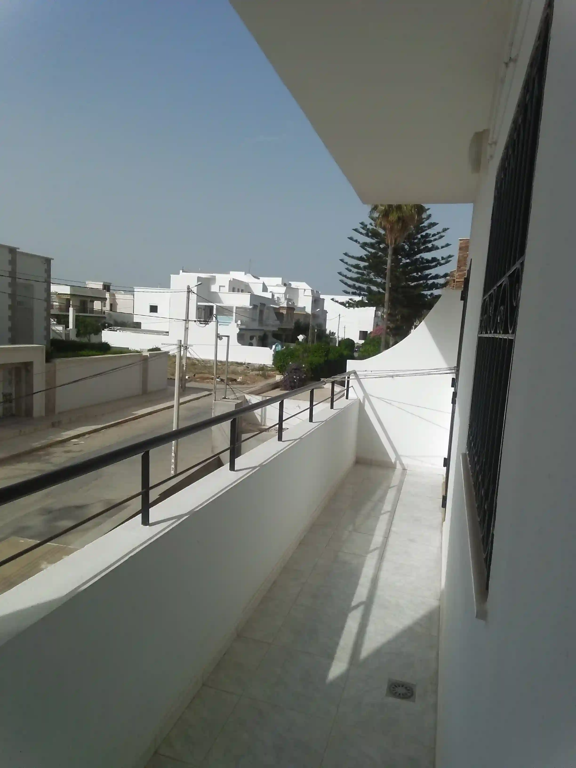 Appartement Proche de la Plage Kheyem Garden à Nabeul - Vue 2