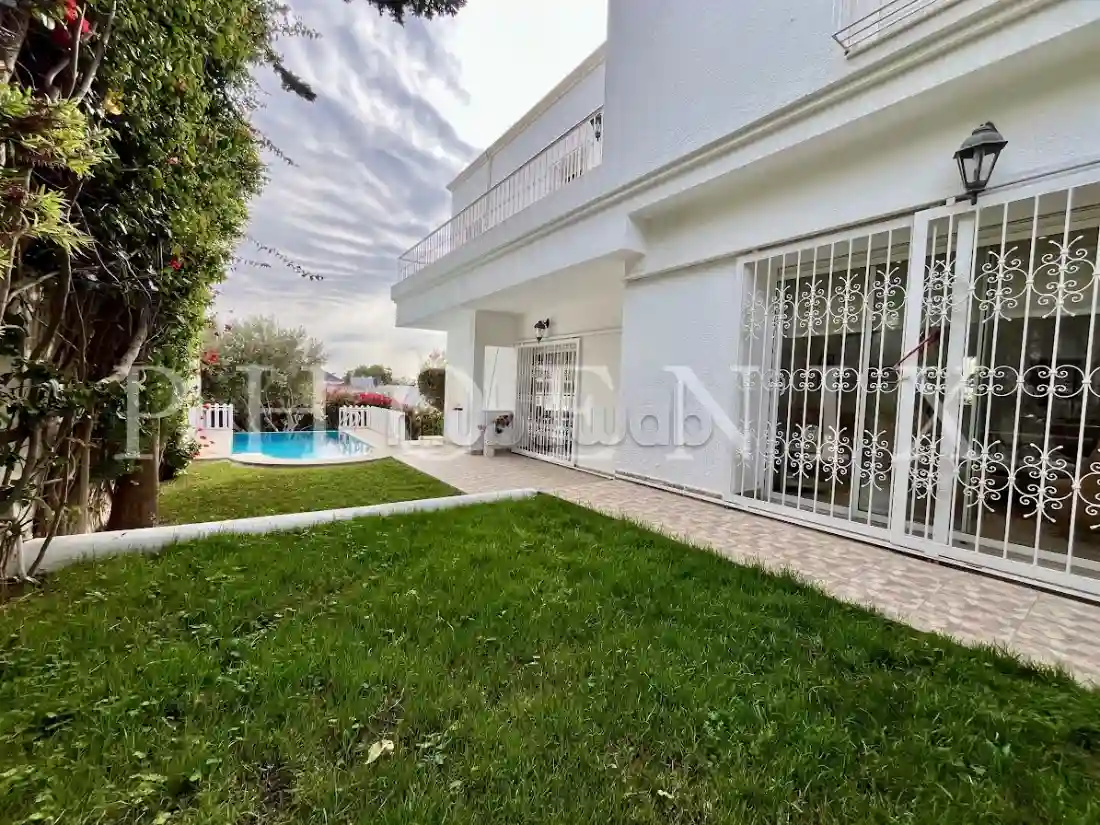 Villa S3 Avec Piscine à Gammarth - Vue 3