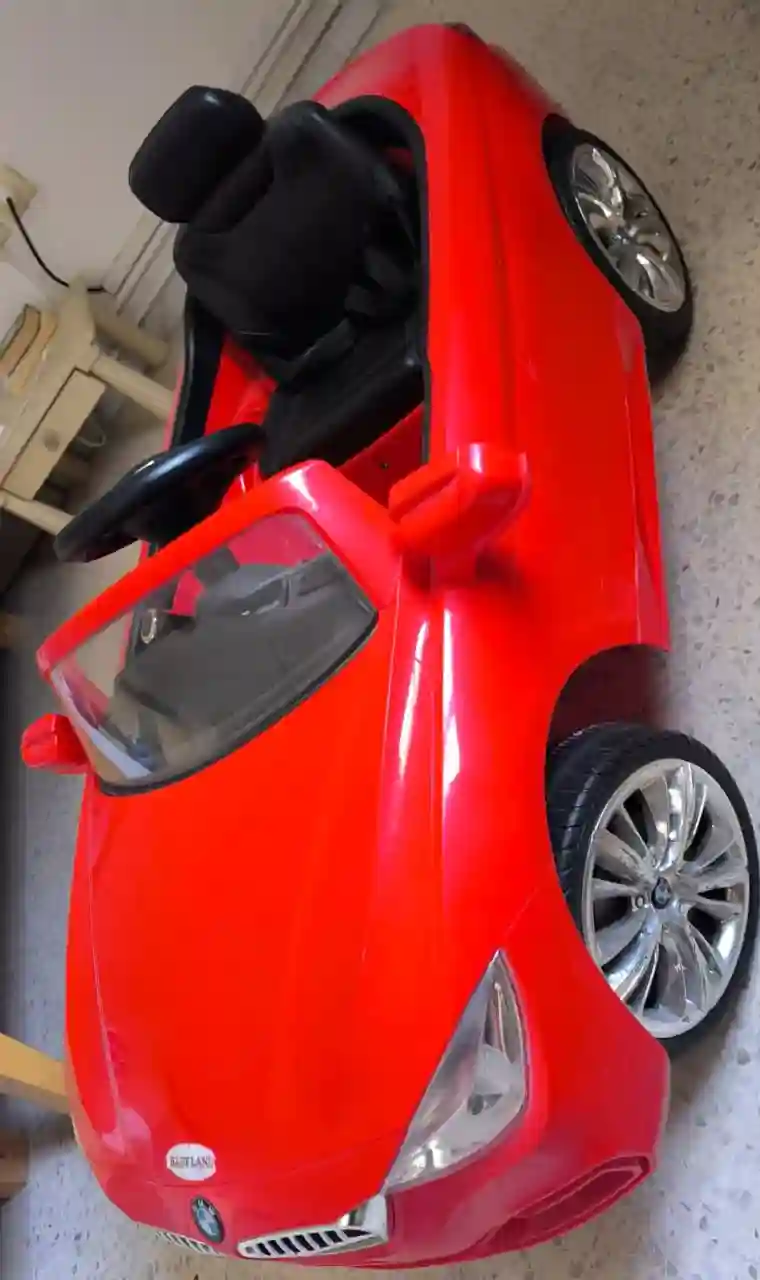 Voiture Électrique - Vue 3