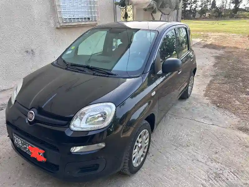 Fiat Panda Essence 2020 - Vue 3