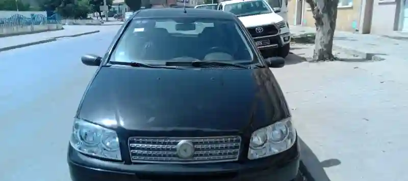 Fiat Punto Essence 2008 - Vue 1