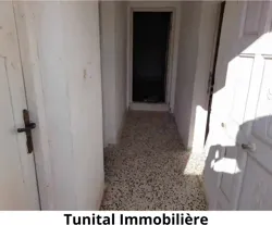 La Soukra Sidi Fraj Studio à Retaper ou à Raser à Sidi Frej