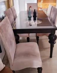 Salle à Manger en Très bon État