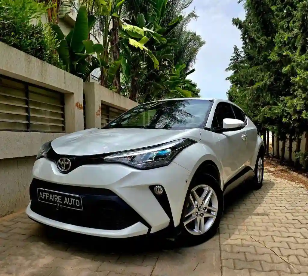 🚘 Toyota Chr 20235 30000km 🚘 🔁 on Accepte l Échange des Voitures - Vue 5