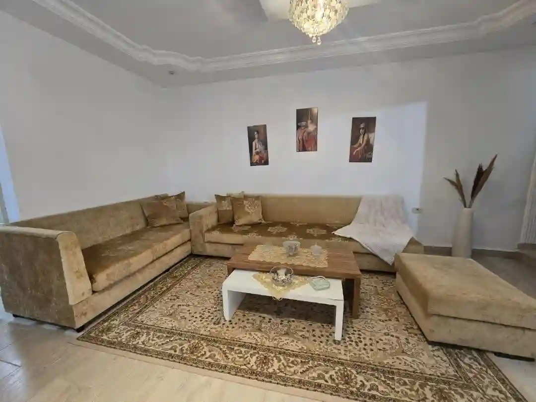 Villa au Mourouj Trois à El Mourouj - Vue 1