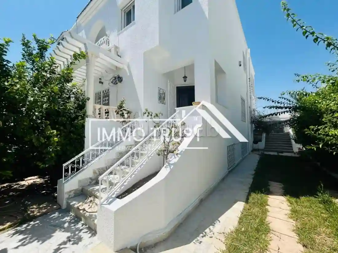 Triplex S3 à La Marsa Cité Les Pins - Vue 1