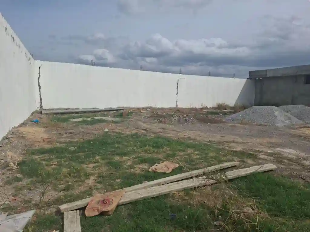 À Louer Dépôt 1000 m² Avec Grande Cour à Khlidia – Idéal - Vue 2