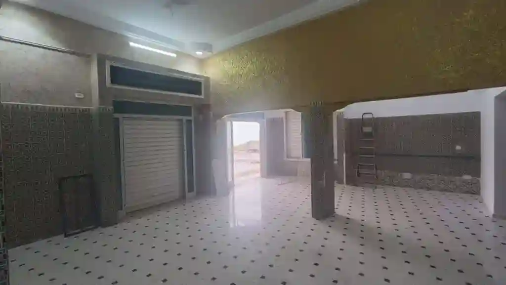 À Vendre – Local Commercial de 150 m² Avec Terrasse Idéal Pour s - Vue 6