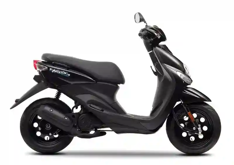 Moto Yamaha Yn50 - Vue 3