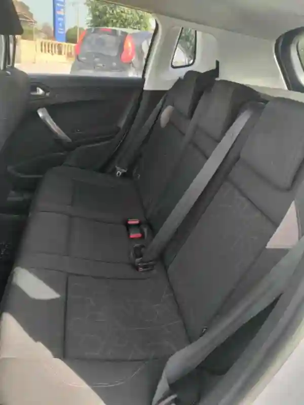 Peugeot 2008 Essence 2016 - Vue 6