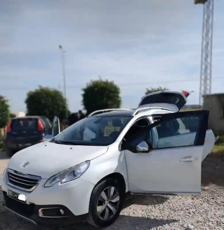 Peugeot 2008 Essence 2016 - Vue 8