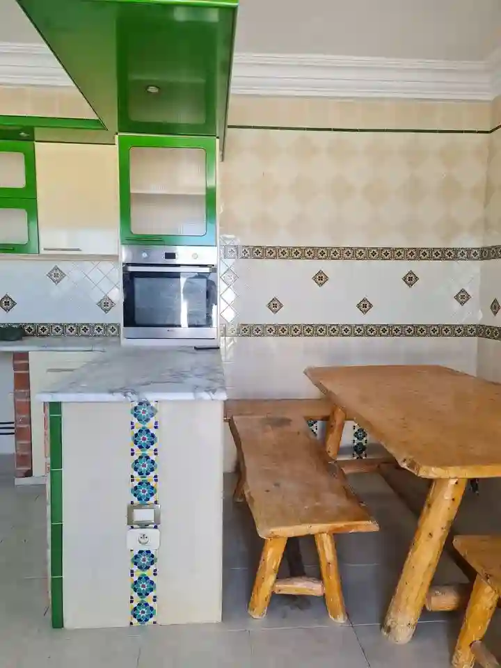 a Vendre une Belle Maison a Rades el Mrah - Vue 4