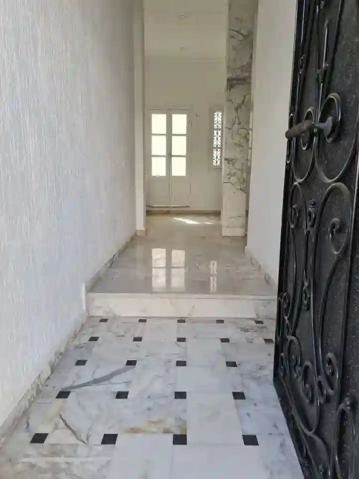 a Vendre une Belle Maison a Rades el Mrah - Vue 6