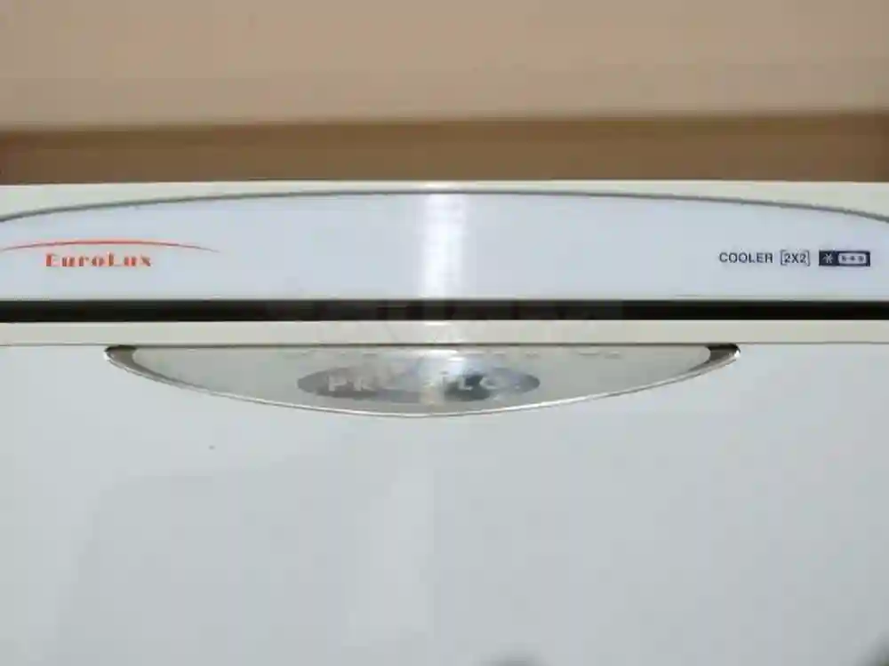 فرجيدار Eurolux Profilo - Vue 3