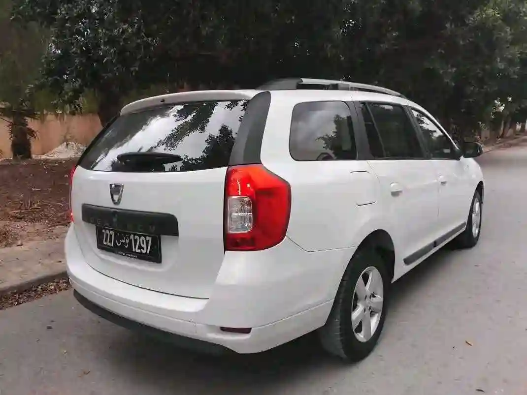 Dacia Logan MCV Première Main EN État Neuf - Vue 5