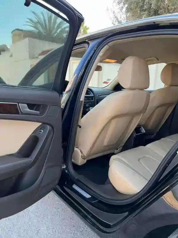 Audi A4 Essence 2014 - Vue 1