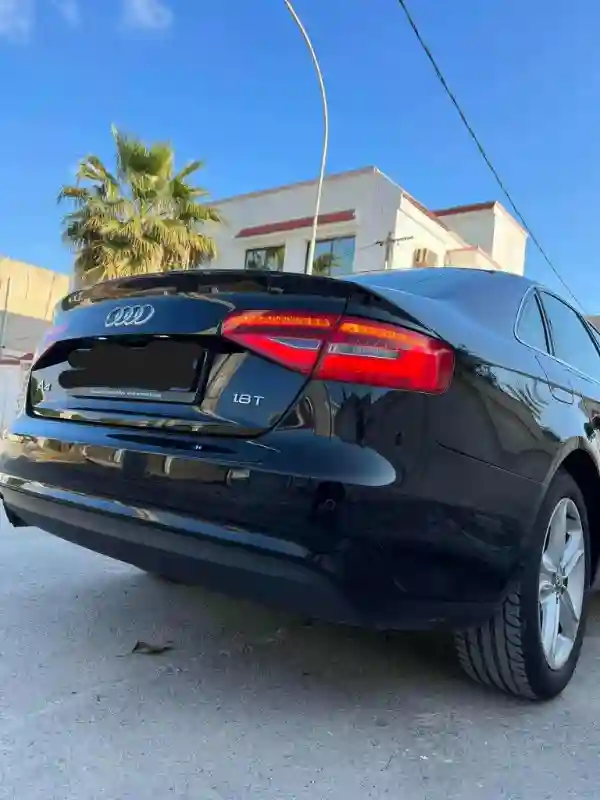 Audi A4 Essence 2014 - Vue 8