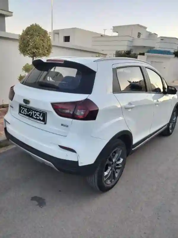 MG Autres Essence 2022 - Vue 1