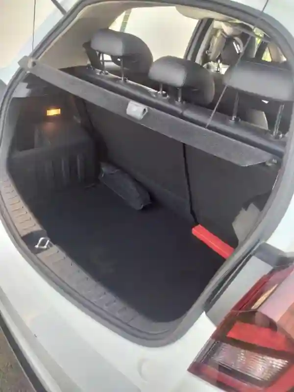 MG Autres Essence 2022 - Vue 4