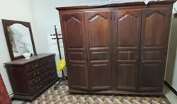 Grande Garde Robes Acajou Avec Coiffeuse à Bab Souika