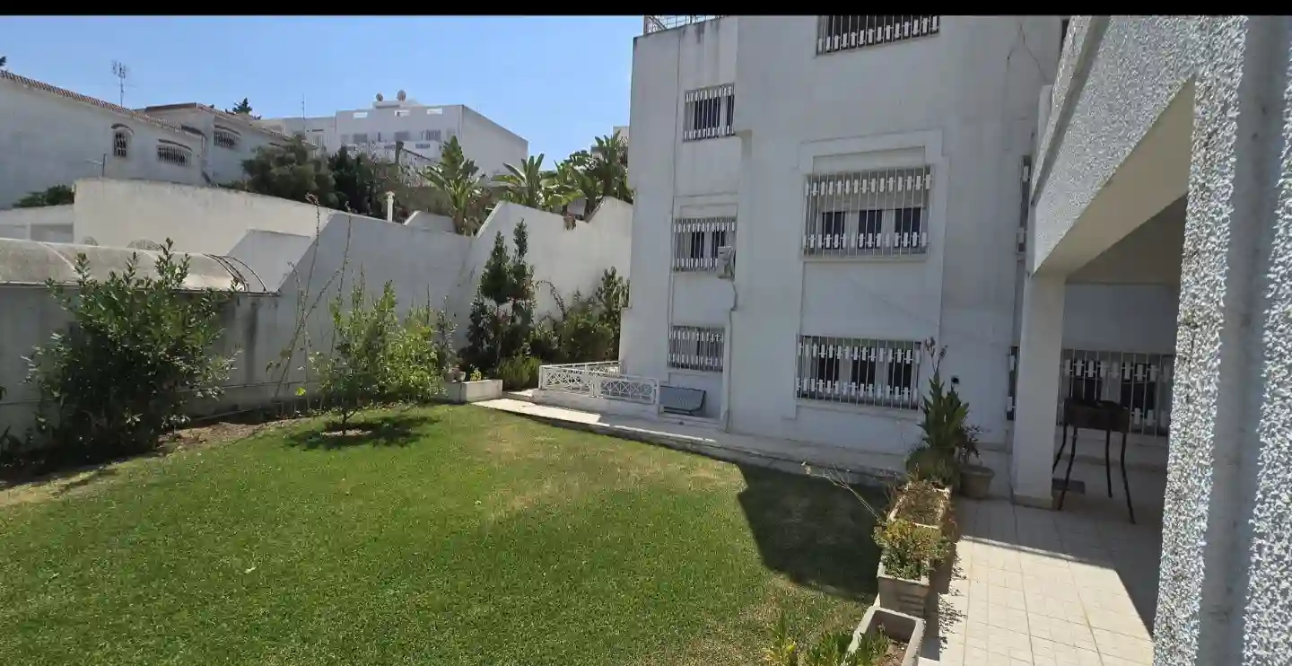Villa Manzh 9 à El Menzah 9 - Vue 1