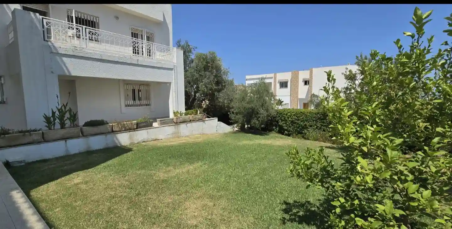 Villa Manzh 9 à El Menzah 9 - Vue 2