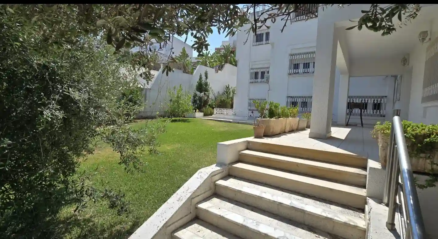 Villa Manzh 9 à El Menzah 9 - Vue 3