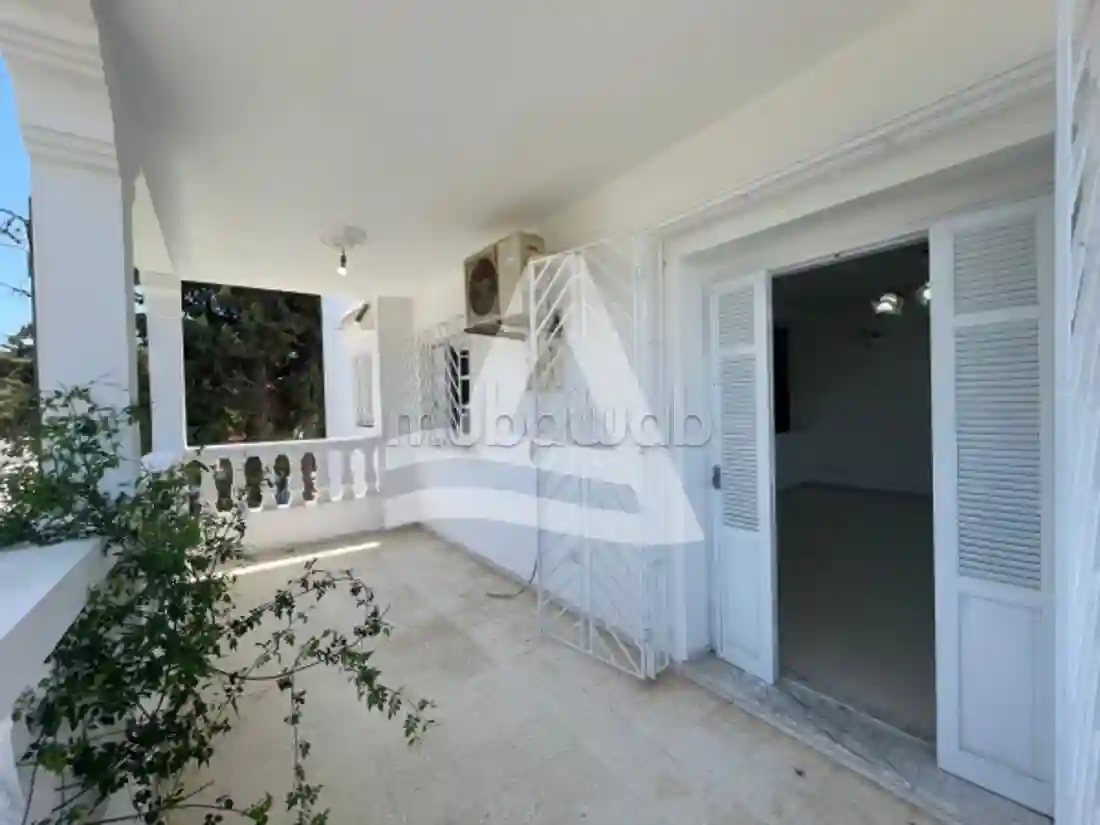 Etage de Villa S4 à Louer à la Marsa - Vue 3