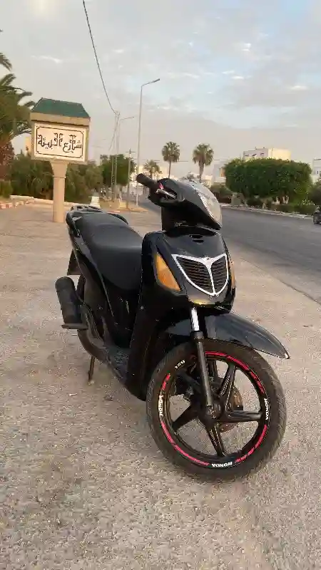 Moto Machlh Rabi Barek - Vue 2