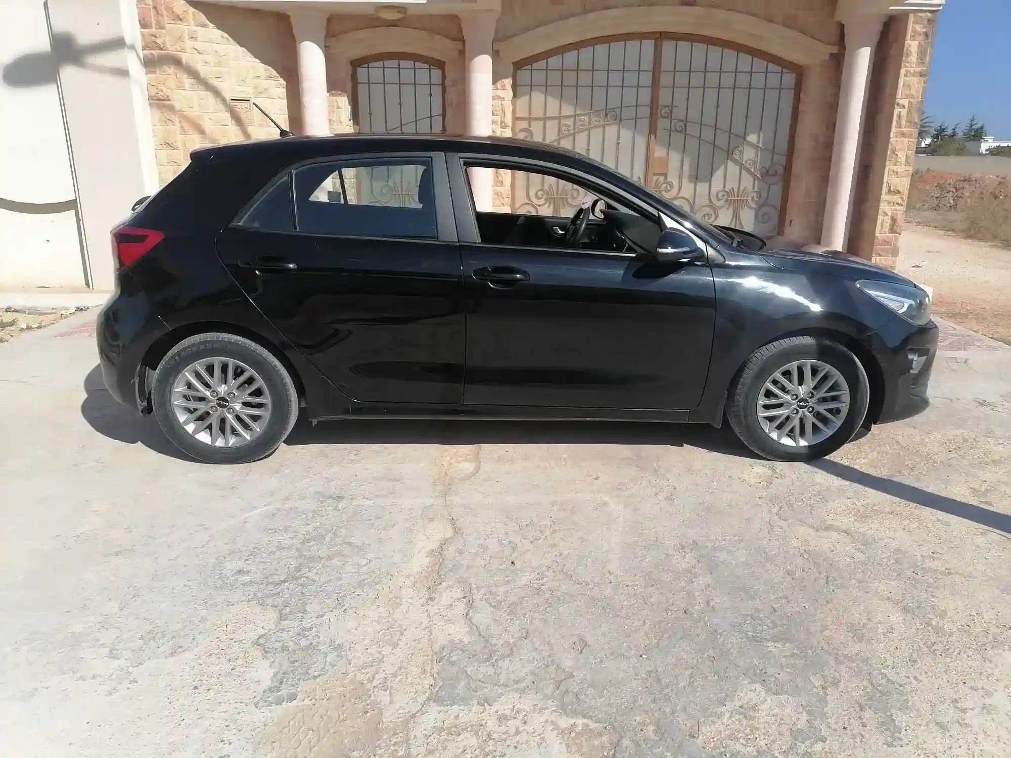 kia rio Coupé - Vue 7