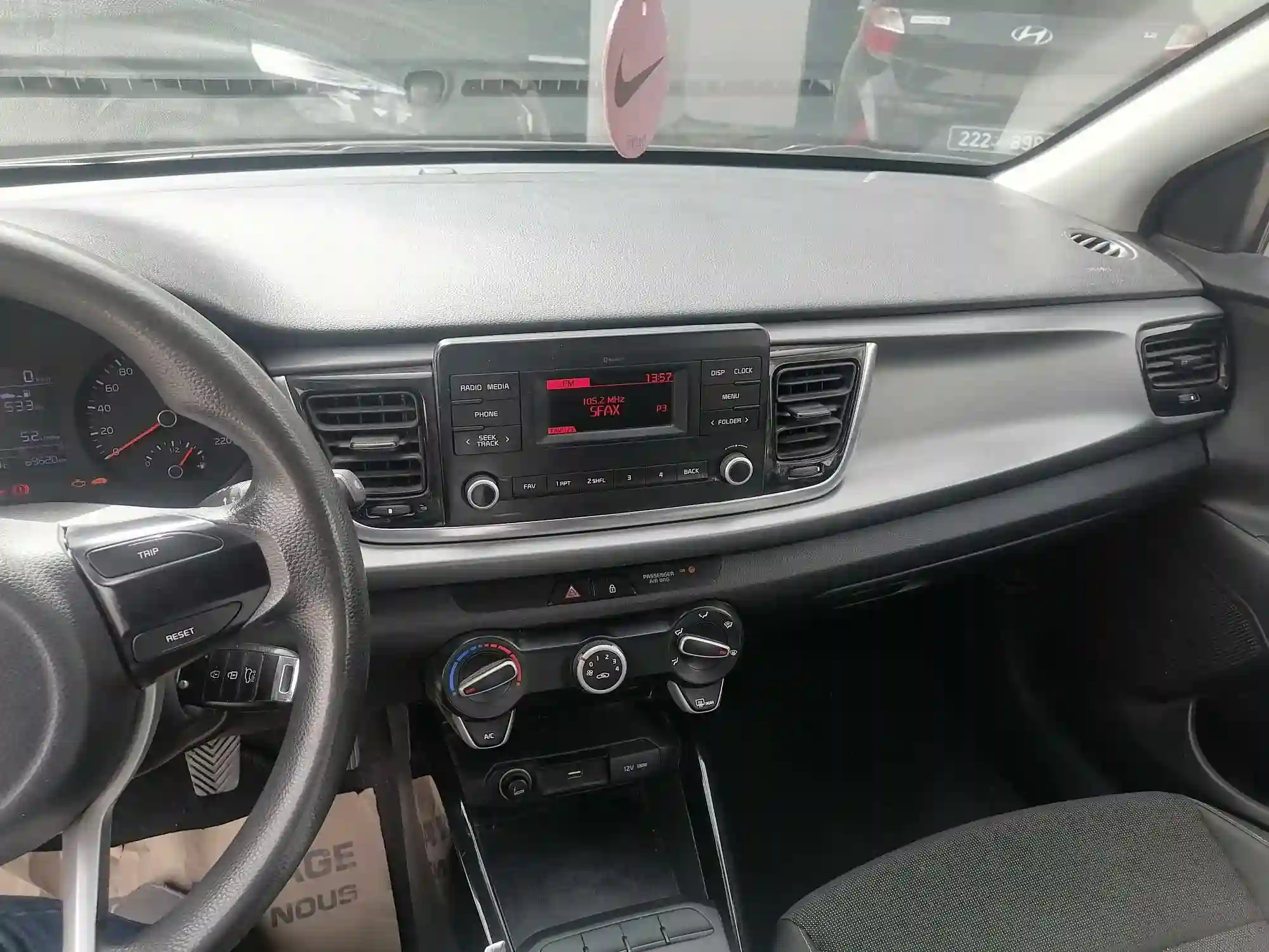 kia rio Coupé - Vue 8