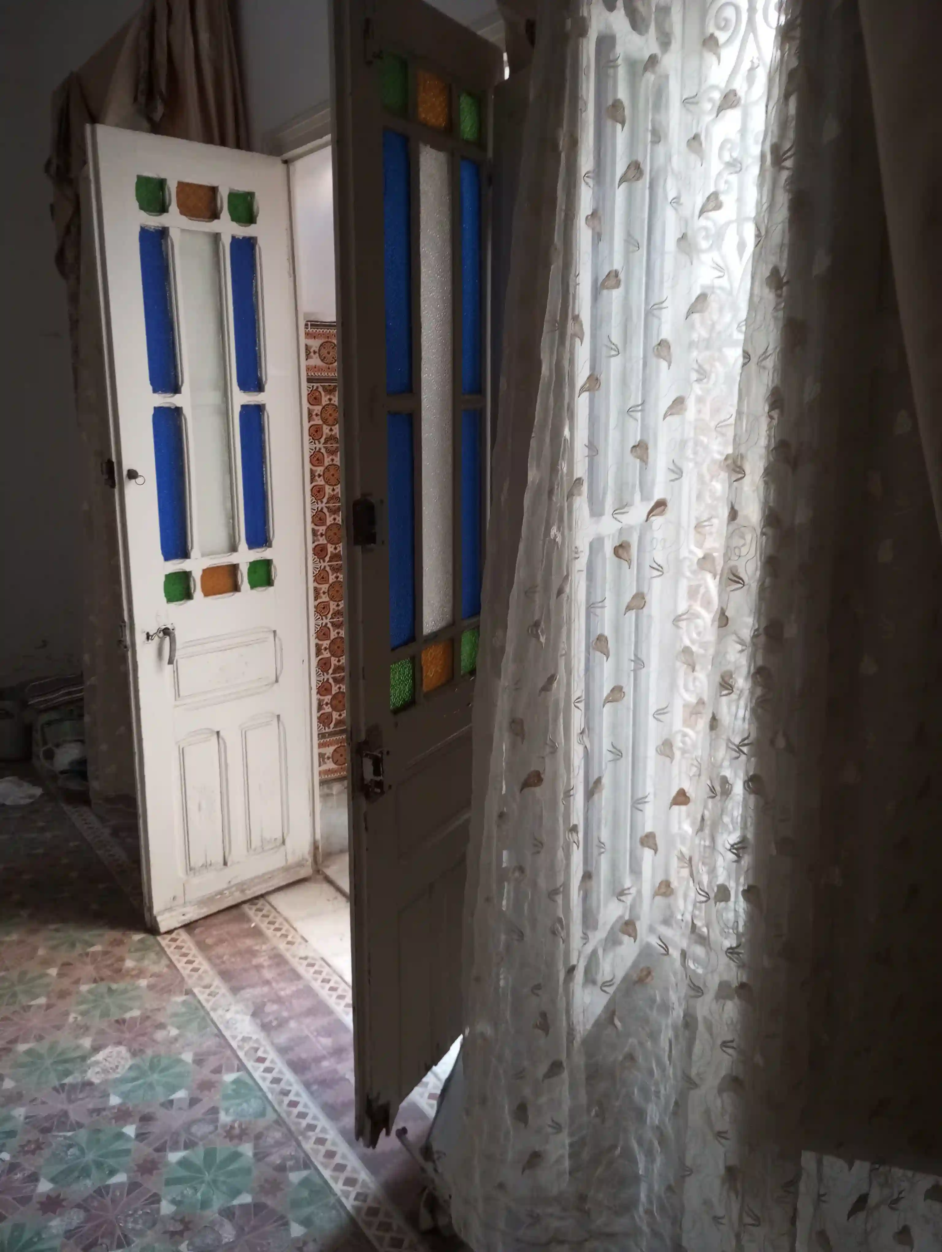 Maison Arabe Avec Étage et Local Commercial à El Halfaouine - Vue 2