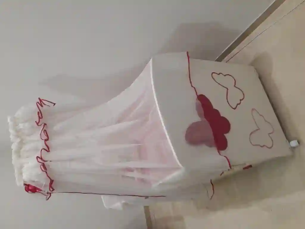 Lit de Bébé Avec ses Équipements à Sfax Sud - Vue 2