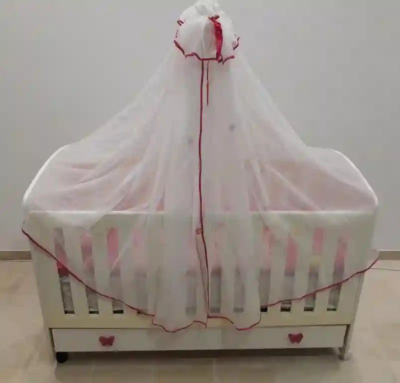 Lit de Bébé Avec ses Équipements à Sfax Sud - Vue 4