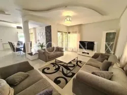 Villa S5 Meublée Avec Piscine à Gammarth