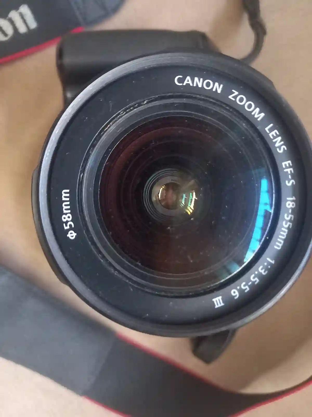 Canon 1100 Avec 2 Objectifs et Flash à El Kram - Vue 2