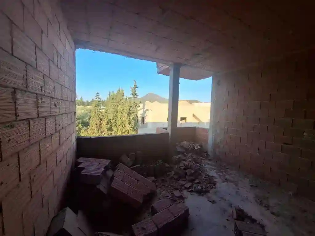Maison D’angle Neuve 2025 Avec Jardin Garage et Étage Inachevé – - Vue 8